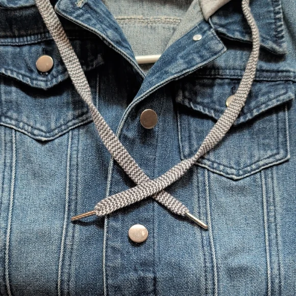 Allegra K Blue Denim Jacket with Gray Sleeves and Hood - Picture 3 of 5